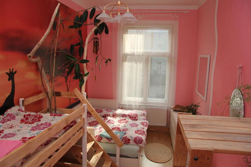 Artharmony & Albergue Praga
