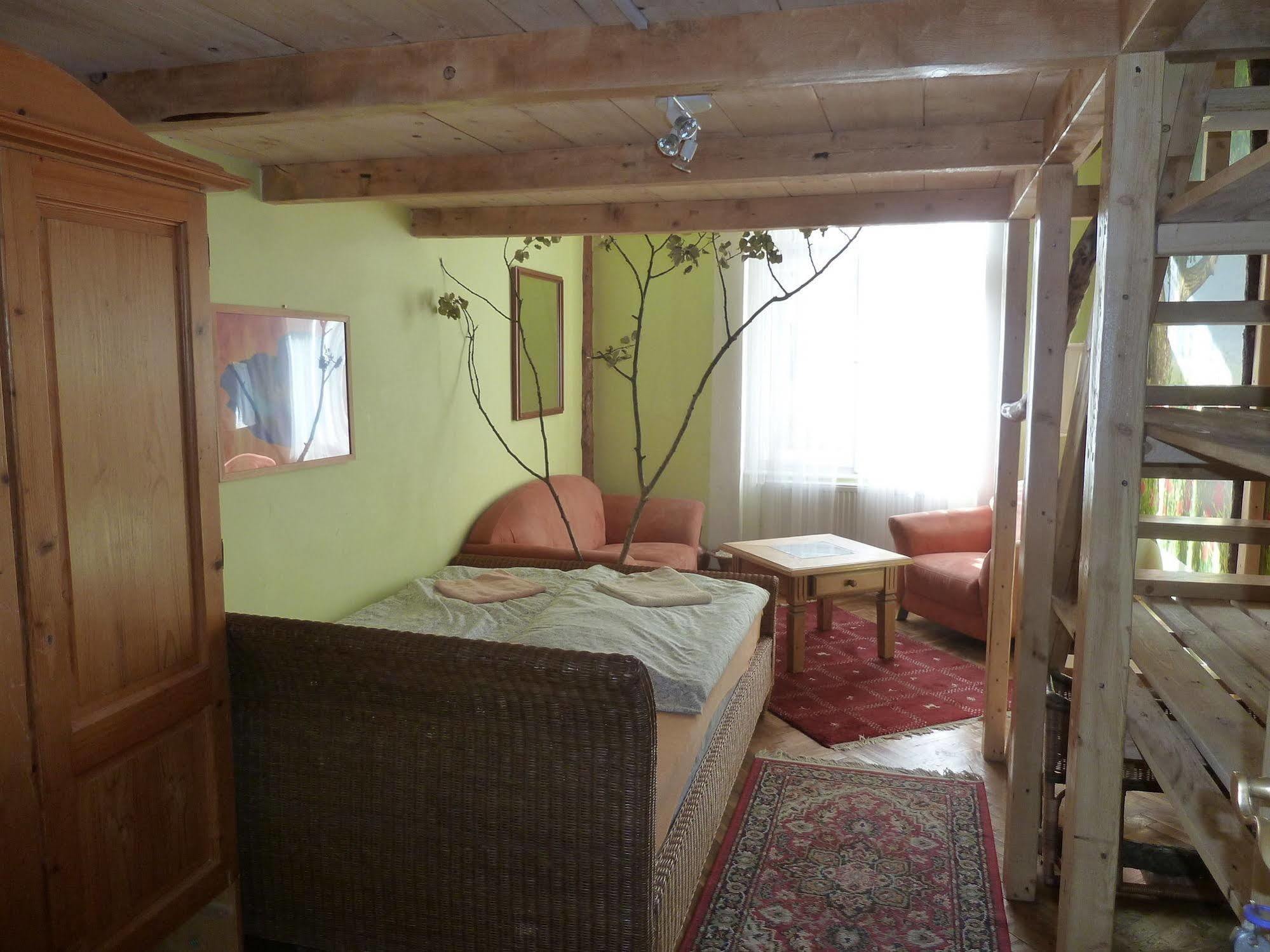 Artharmony & Albergue *