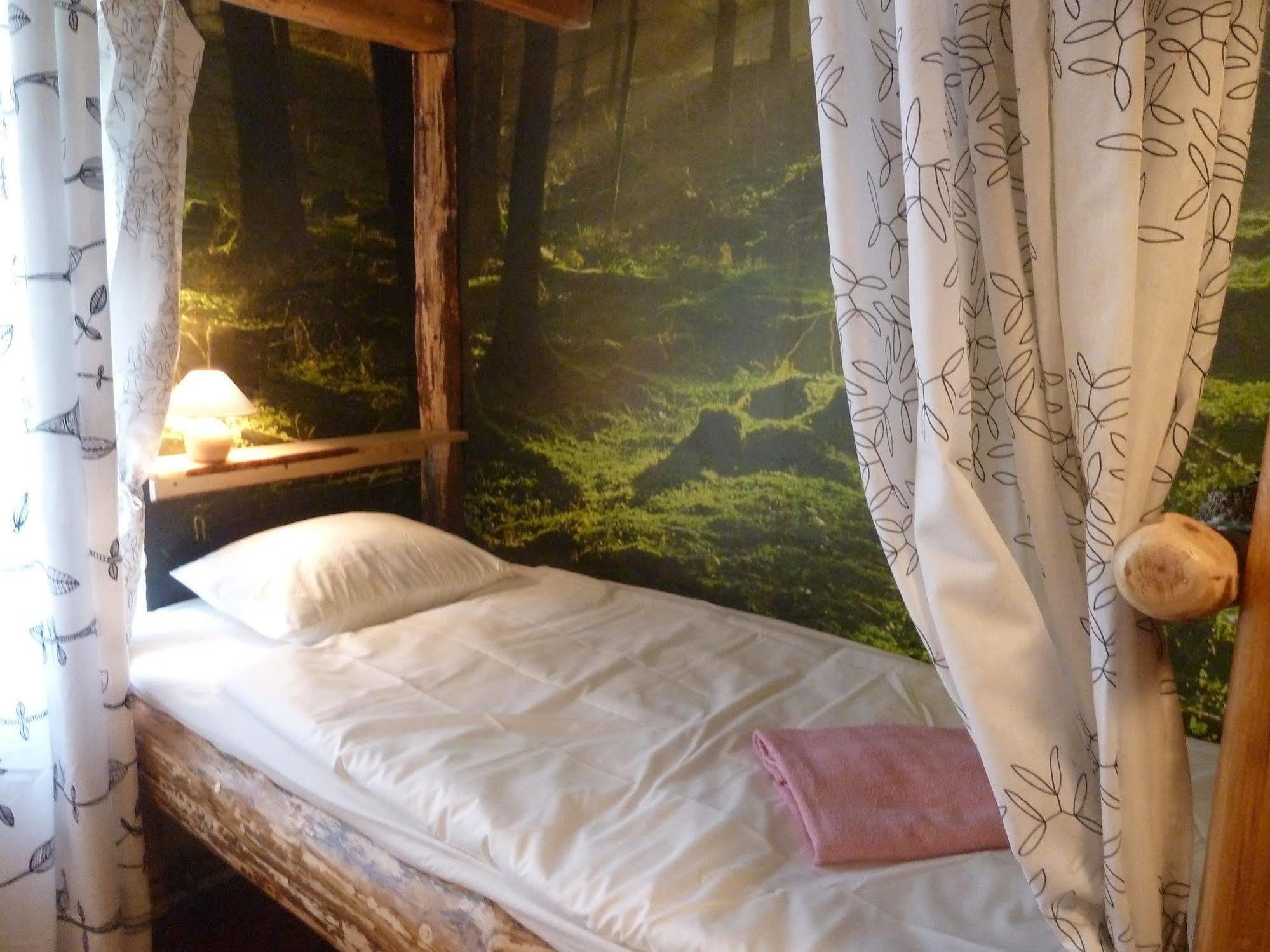 Artharmony & Albergue Praga