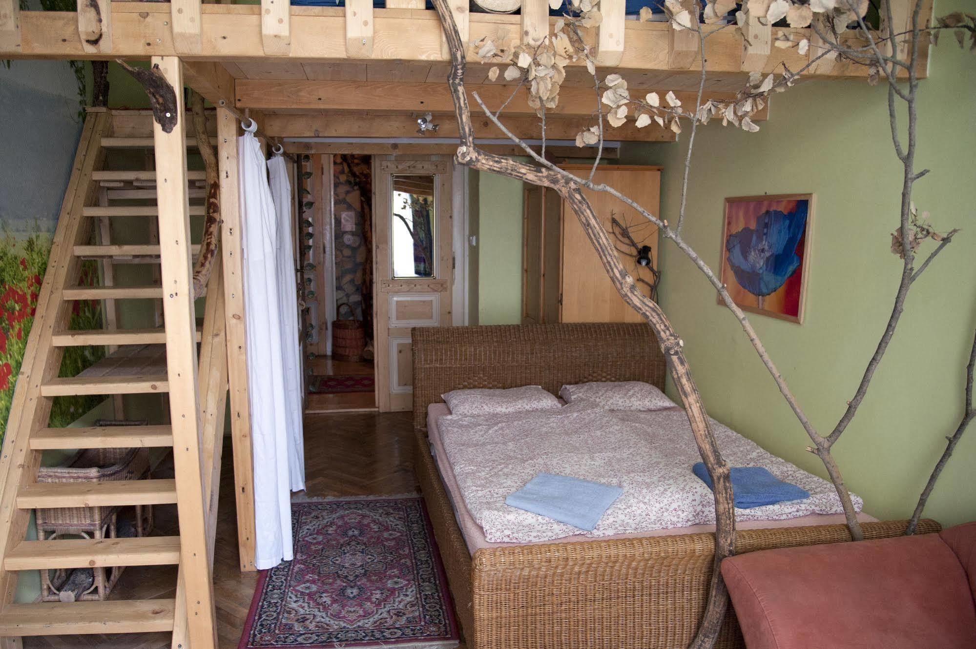 Albergue Artharmony & *